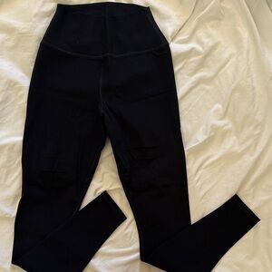 Alo Yoga Black Warrior Leggings — ALO Logo